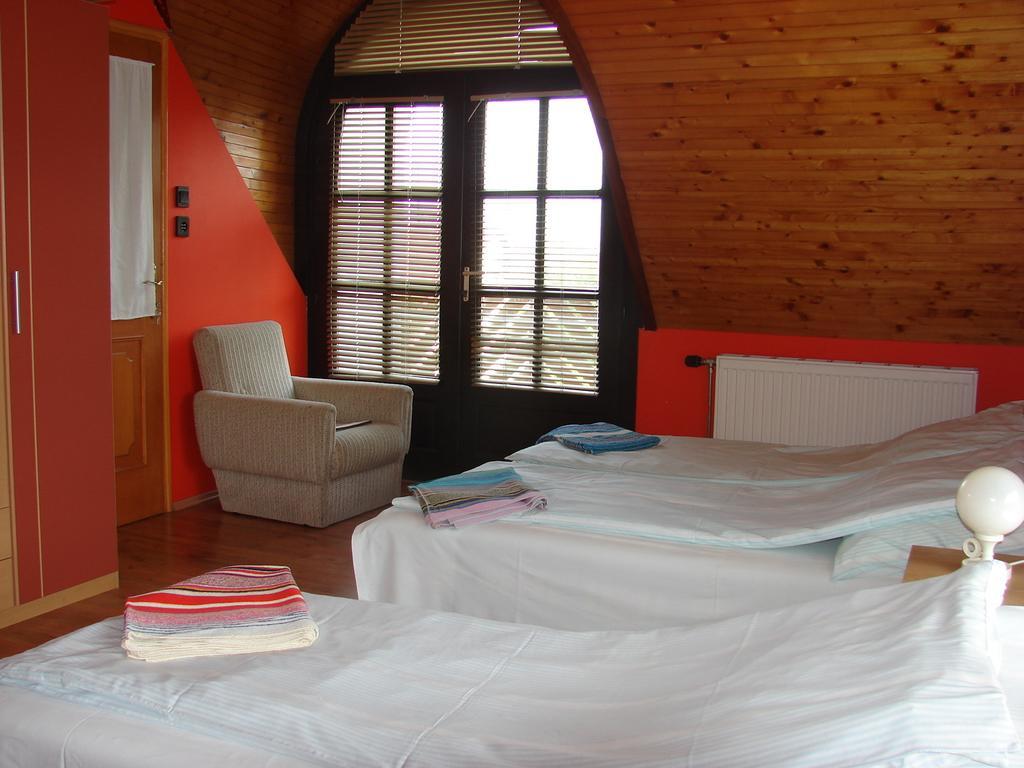 Napfeny Villa Balatonfured Room photo